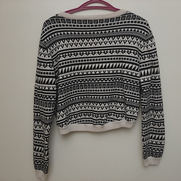 Cropped sweater - Picture 3 of 3